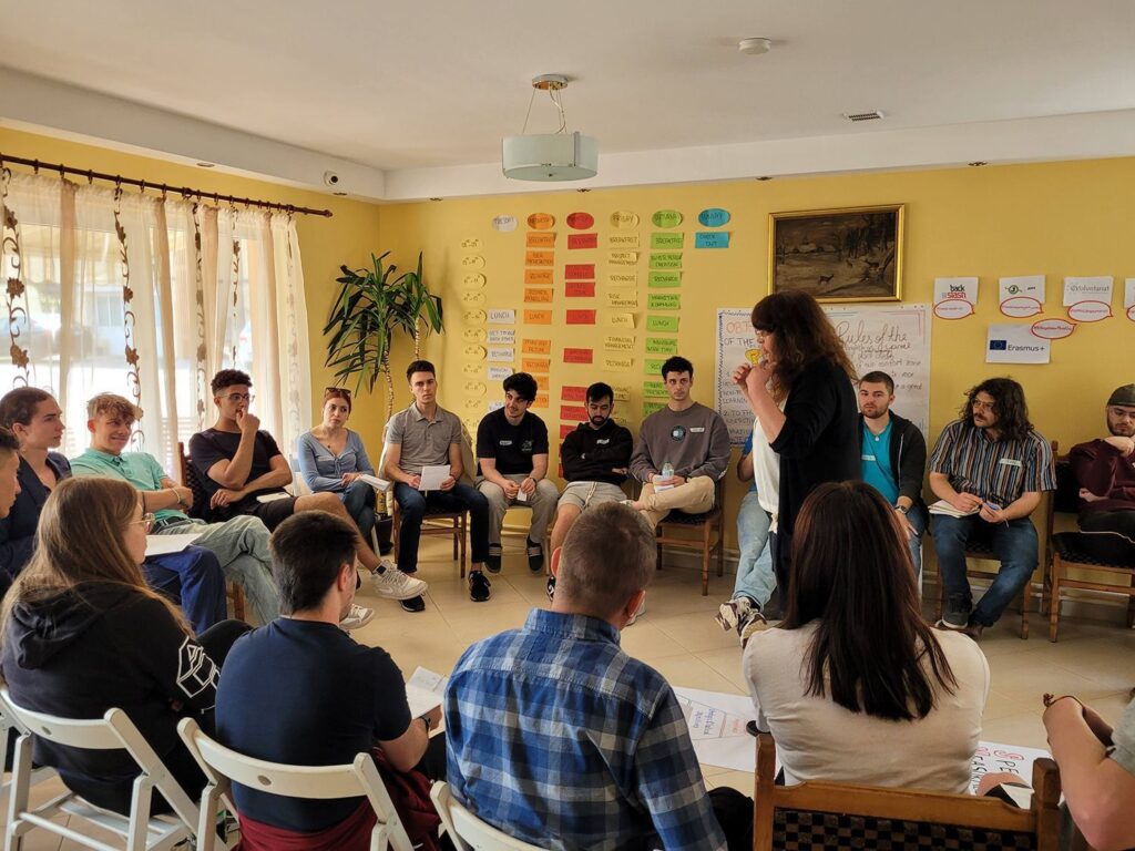 ENTREPRENEUR+ : EXPLORING ENTREPRENEURSHIP BEYOND CONCEPTS
